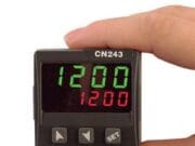 Nuevo regulador de temperatura/proceso de 1/16 DIN CN243 de Omega