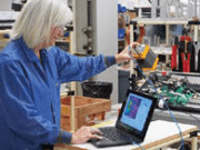 Las cámaras termográficas fijas RSE300 y RSE600 de Fluke integran datos infrarrojos, imágenes y vídeos con facilidad para realizar un análisis más exhaustivo