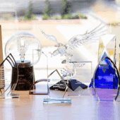 DigiKey obtuvo 16 premios de sus proveedores durante la Cumbre de Liderazgo EDS 2025
