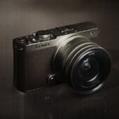 Panasonic lanza una edición limitada de la LUMIX S9 Titanium Gold en Europa