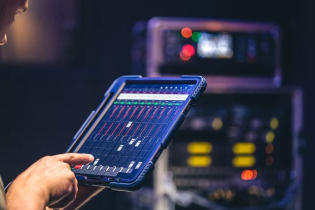 Protección inteligente para distribuciones de corriente continua industriales Protección inteligente para distribuciones de corriente continua industriales