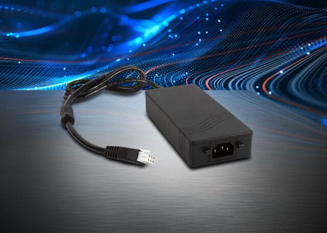 Adaptadores compactos de corriente de sobremesa de 240W basados en GaN