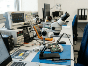 Los microcontroladores potentes y ultracompactos permiten el desarrollo de sensores inteligentes compactos microcontroladores potentes