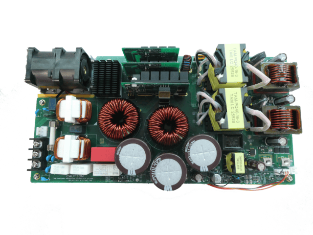 Un innovador diseño 3D permite un convertidor de potencia CA/CC de 3 kW con una densidad de 1,25 W/cm³ Un innovador diseño 3D permite un convertidor de potencia CA/CC de 3 kW con una densidad de 1,25 W/cm³
