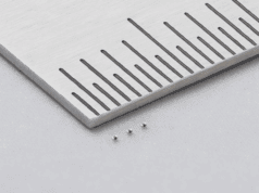 Murata desarrolla el termistor NTC más pequeño del mundo en tamaño 008004 pulgadas (0,25 × 0,125 mm) para la detección de temperatura en espacios reducidos Murata desarrolla el termistor NTC más pequeño del mundo en tamaño